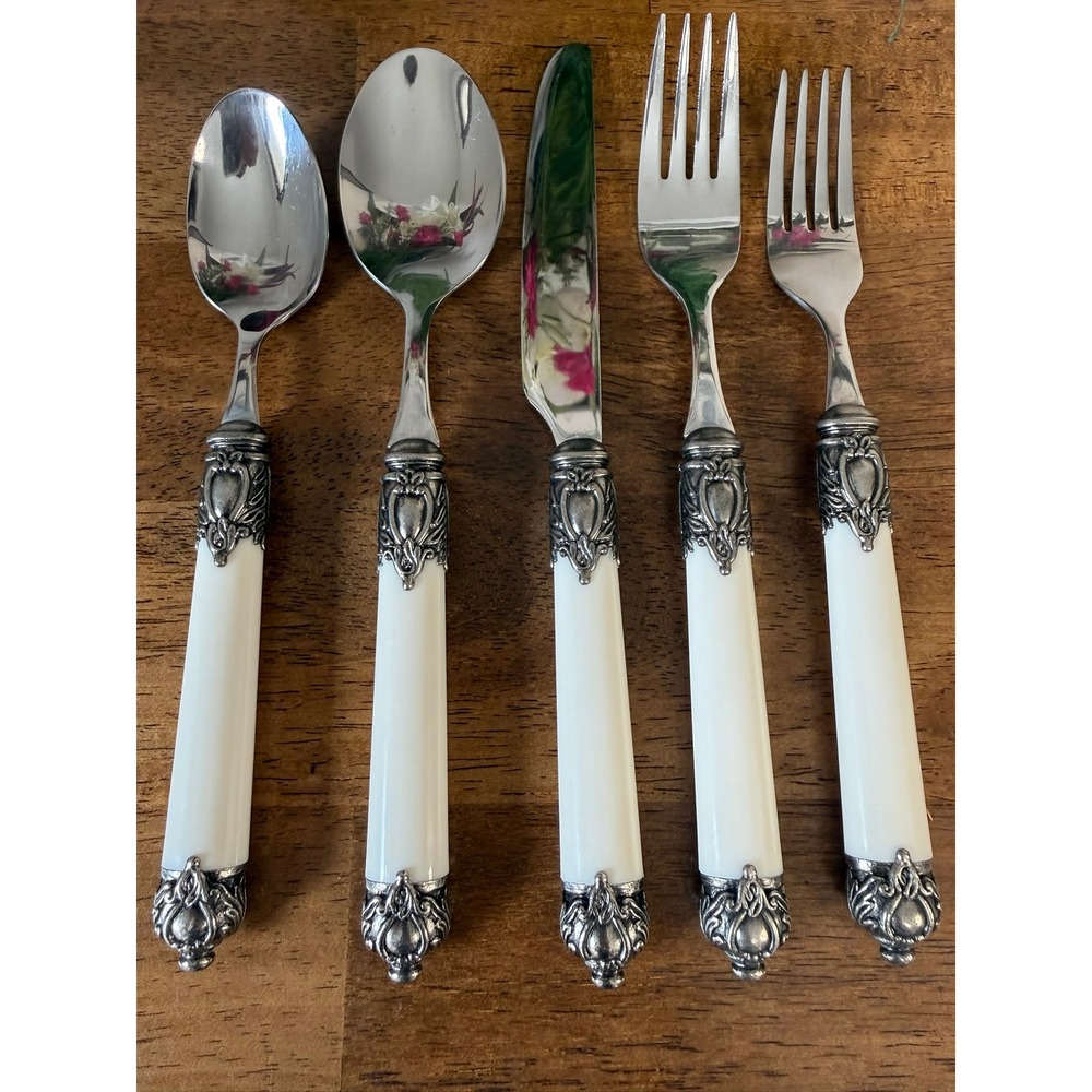Hampton Silversmiths Bristol 226 Ivory Flatware 5 Piece Place Setting